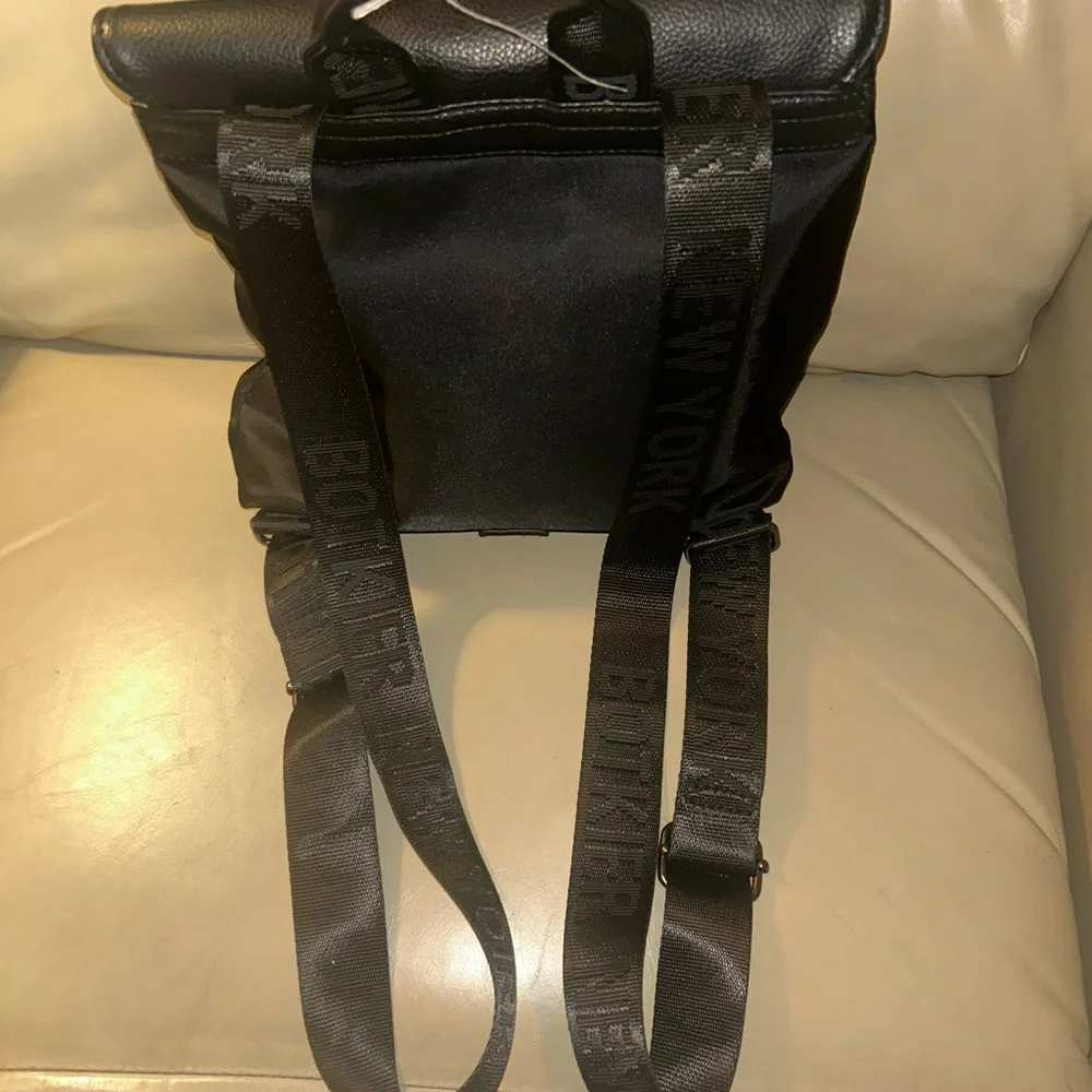 Botkier Trigger mini backpack - Picture 4 of 5